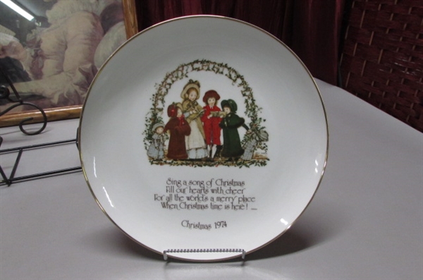 COLLECTABLE PLATES AND PLATE HOLDERS