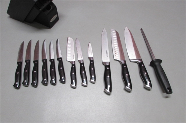 SMALL RIVAL APPLIANCES & KNIFE SET
