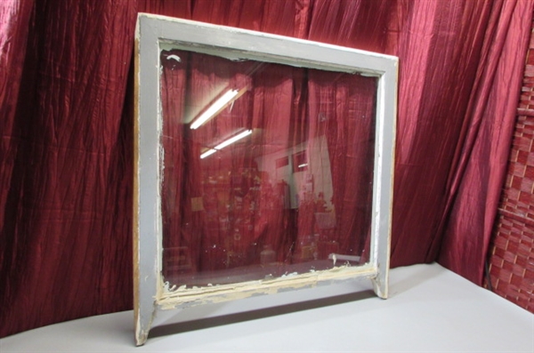 VINTAGE WINDOW AND SHABBY CHIC WOOD DECOR