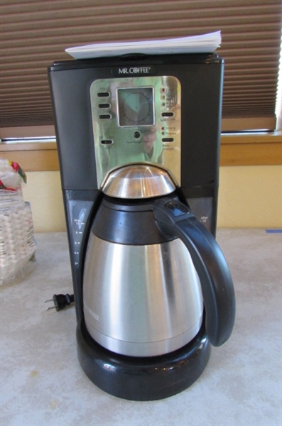 CUISINART 6 QUART PRESSURE COOKER, MR COFFEE COFFEE MAKER & BRAUN COFFEE GRINDER & CARAFE