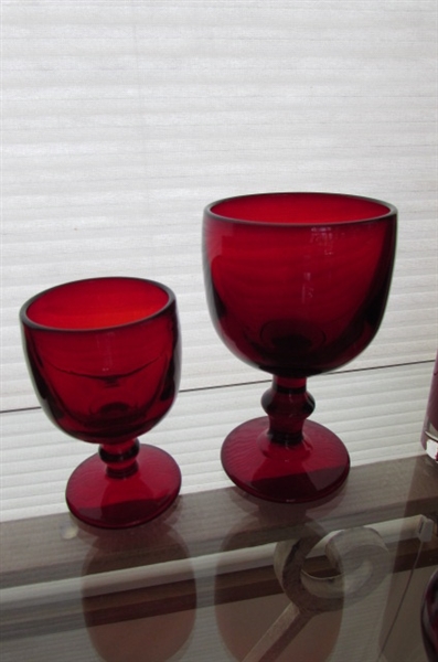 VINTAGE CRANBERRY GLASS PITCHER & OTHER RUBY RED GLASS PIECES