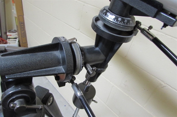 MEADE TELESCOPE AND STAND