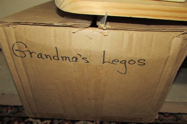 GRANDMAS LEGOS