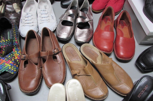 OVER 2 DOZEN PAIRS OF WOMENS SHOES