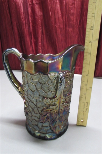 ANTIQUE DUGAN CARNIVAL GLASS PITCHER & 4 SIGNED ART GLASS TUMBLERS