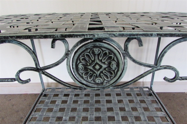 METAL LATTICE TOP OUTDOOR TABLE WITH MEDALLIONS