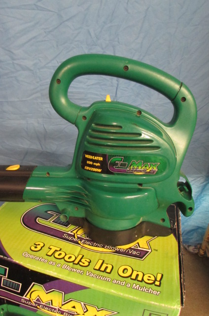 Lot Detail - WEED EATER E-MAX SUPER ELECTRIC BLOWER/ VAC
