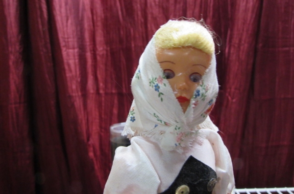 COLLECTION OF VINTAGE DOLLIES FROM AROUND THE WORLD