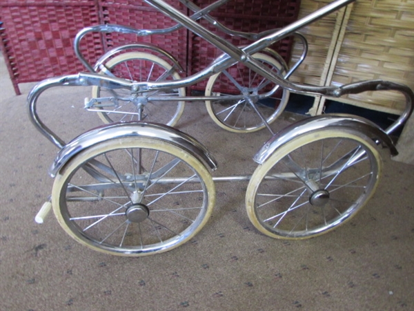 VINTAGE BABY BUGGY