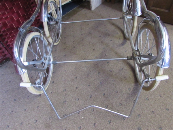 VINTAGE BABY BUGGY