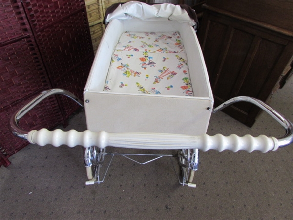 VINTAGE BABY BUGGY