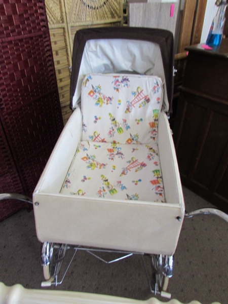 VINTAGE BABY BUGGY