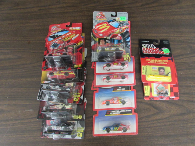 Lot Detail - VINTAGE NASCAR DIECAST RACE CARS