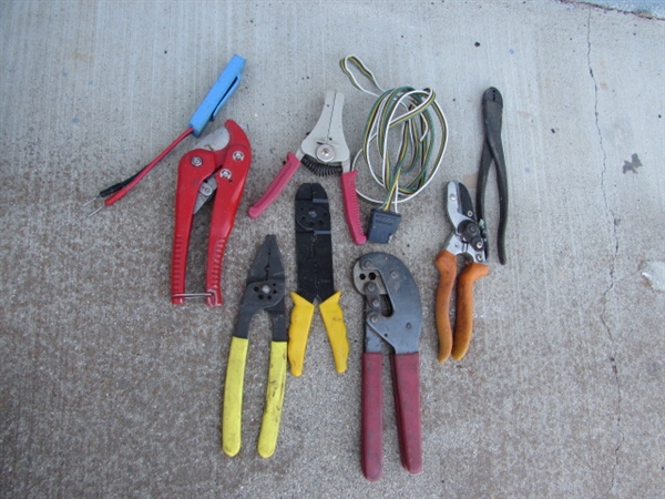 ELECTRICAL/ TOOL LOT