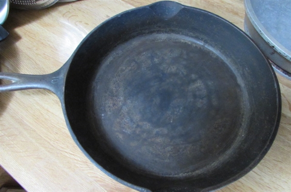 FRYING PANS, GUARDIAN SERVICE PAN, WAGNER WARE, SPLATTER GUARDS & STRAINERS