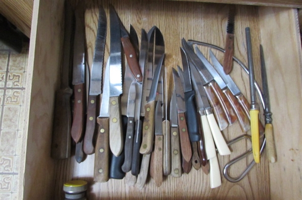 ALL THE KNIVES YOU WILL EVER NEED FOR YOUR KITCHEN PLUS BBQ TOOLS