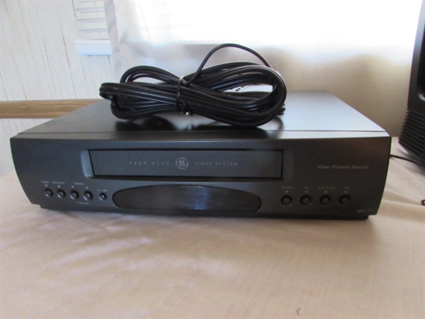 13 RCA TV & GE VHS PLAYER