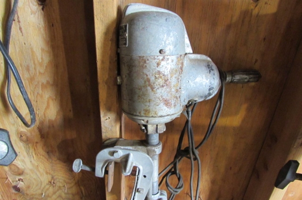 2 ELECTRIC OUTBOARD MOTORS, 'SHAKESPEARE' SPINNING REEL & FISHING LINE