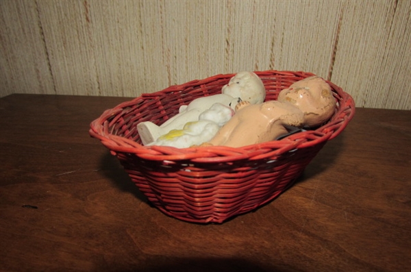 SMALL ANTIQUE TO MODERN COLLECTIBLE BABY DOLLS IN BASSINETS & CRIBS