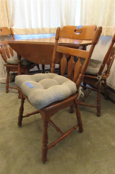 'FLINTRIDGE' SOLID MAPLE KITCHEN TABLE W/DROP SIDES & 4 MATCHING CHAIRS
