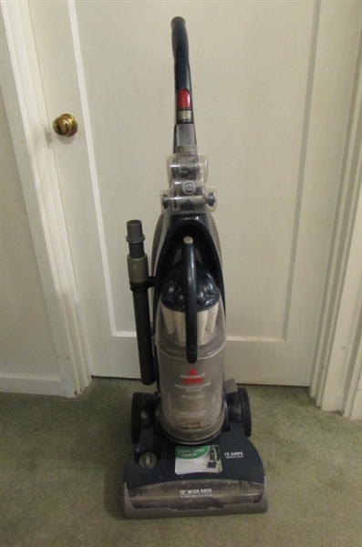 BISSEL PRO HEAT CARPET SHAMPOOER & VACUUM