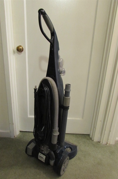 BISSEL PRO HEAT CARPET SHAMPOOER & VACUUM