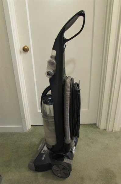 BISSEL PRO HEAT CARPET SHAMPOOER & VACUUM