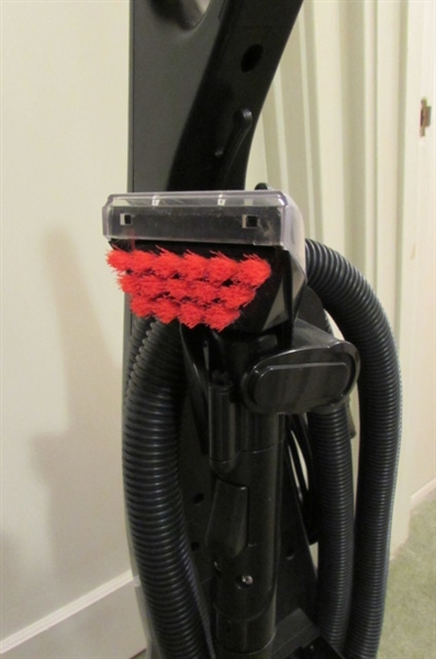 BISSEL PRO HEAT CARPET SHAMPOOER & VACUUM