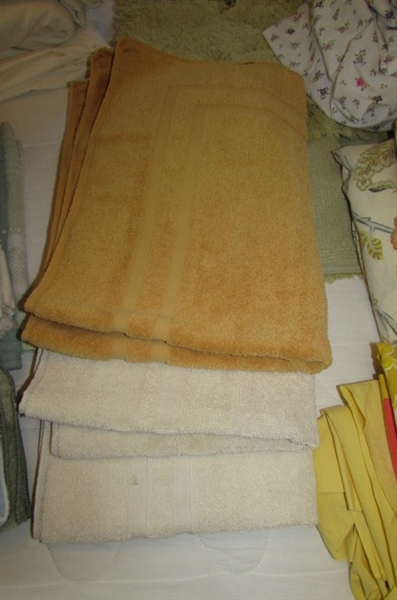 MANY SIZES OF SHEETS & TOWELS