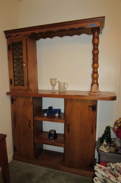 STUNNING 'BAR' HUTCH - MATCHES HUTCH IN LOT #45