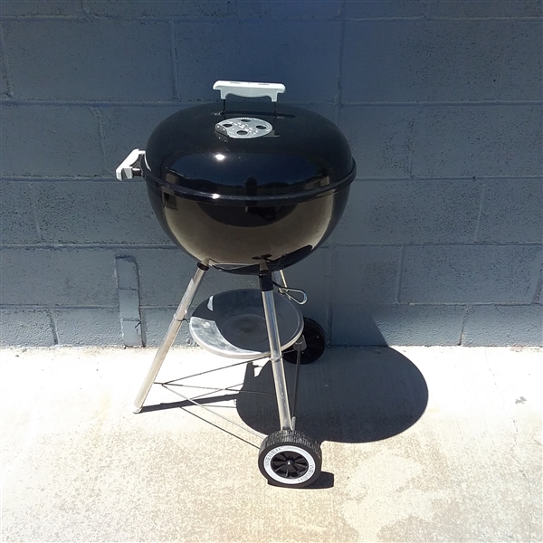 WEBER CHARCOAL BBQ