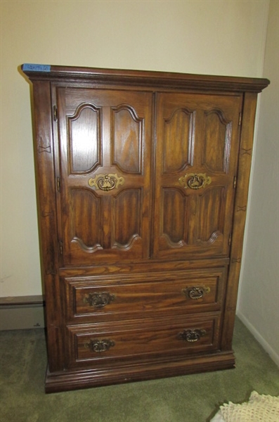 GENTLEMAN'S CHEST OF DRAWERS/ARMOIR - MATCHES LOTS #62 & #65