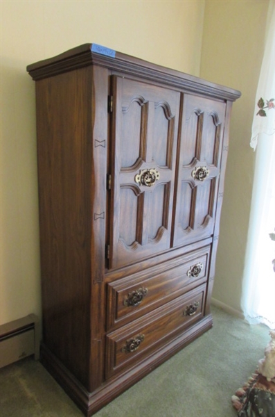 GENTLEMAN'S CHEST OF DRAWERS/ARMOIR - MATCHES LOTS #62 & #65