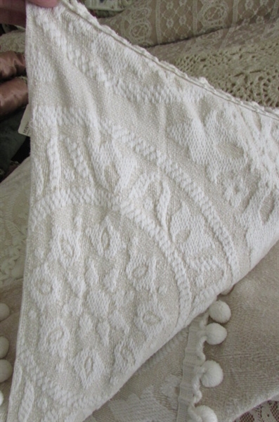 ELEGANT KING QUILTED COMFORTER, VINTAGE BEDSPREAD & CROCHETED THROW