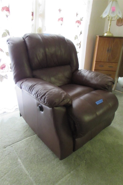 DARK BROWN BERKLINE LEATHER RECLINER