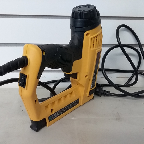 DeWALT 5-in-1 Electric Multi-Tacker and Brad Nailer 