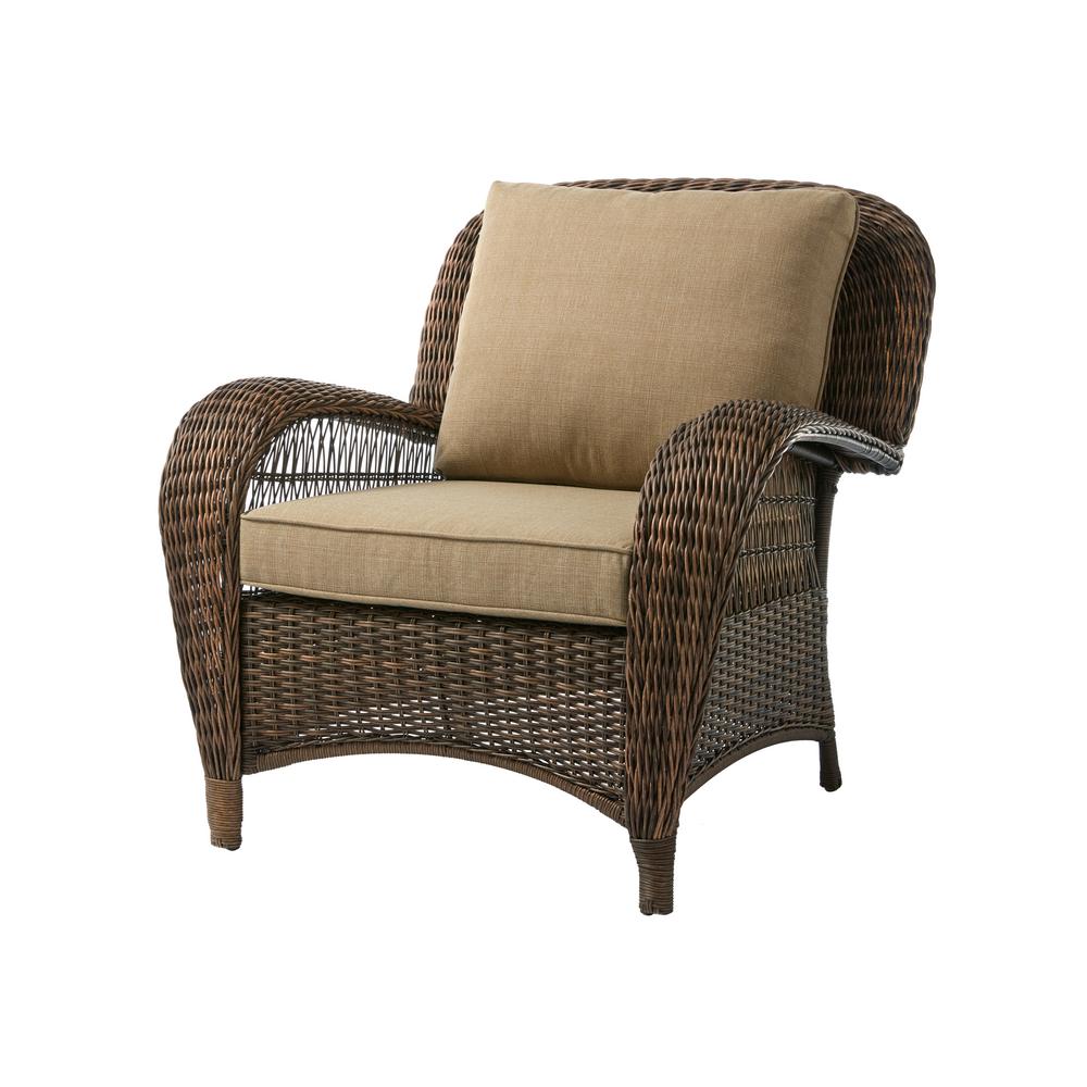 Lot Detail HAMPTON BAY Beacon Park Stationary Wicker Outdoor Lounge Chair with Toffee Cushions