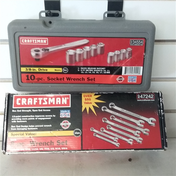 CRAFTSMAN 10 PC SOCKET WRENCH SET & 8 PC WRENCH SET 