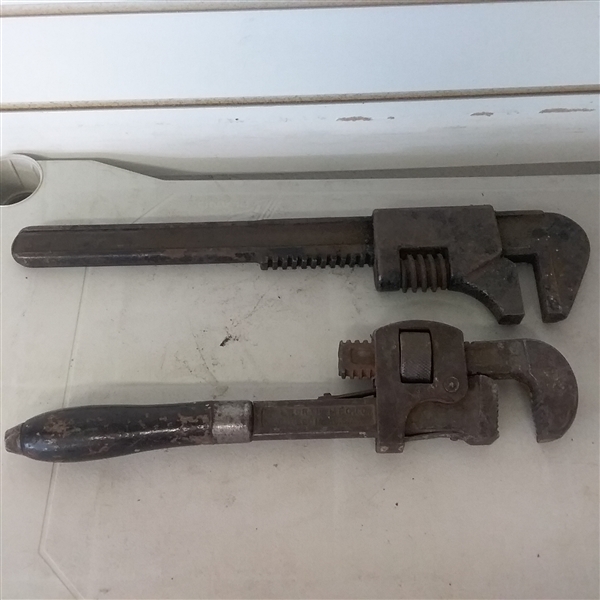 PIPE WRENCHES, PIPE CUTTER & MORE