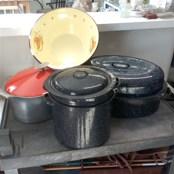 ALUMINUM ROASTING PAN,  ENAMELED PANS AND VINTAGE METAL BOWL