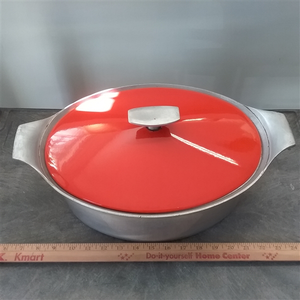 ALUMINUM ROASTING PAN,  ENAMELED PANS AND VINTAGE METAL BOWL