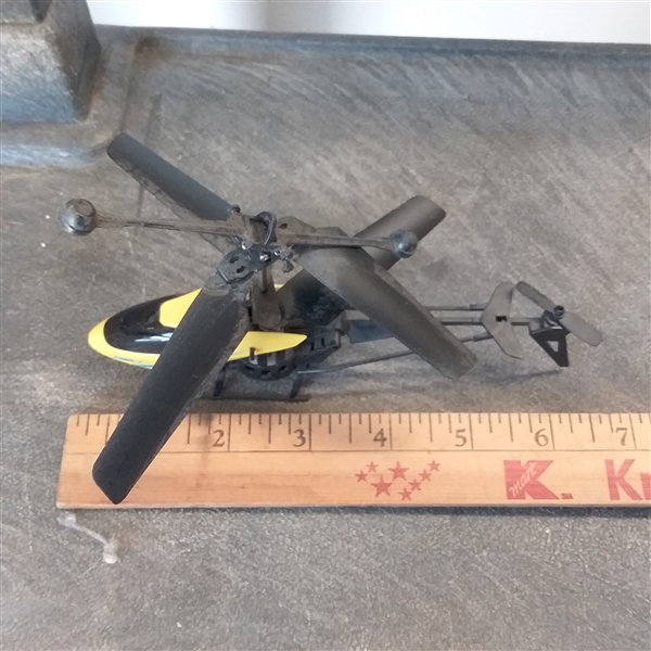 REMOTE CONTROL HELOCOPTERS FOR PARTS OR REPAIR