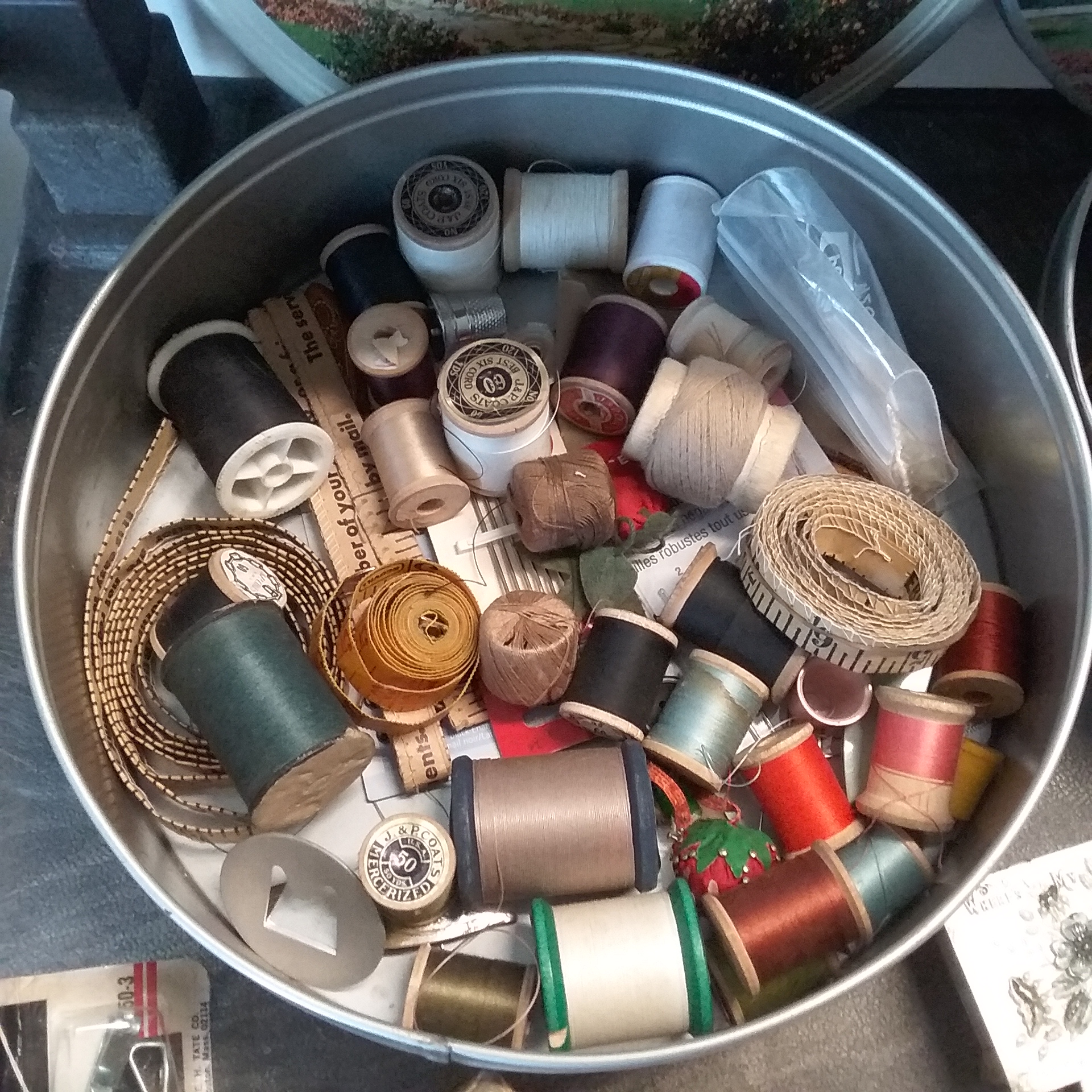 Lot Detail - VINTAGE/ANTIQUE TINS FULL OF BUTTONS, THREAD AND OTHER ...