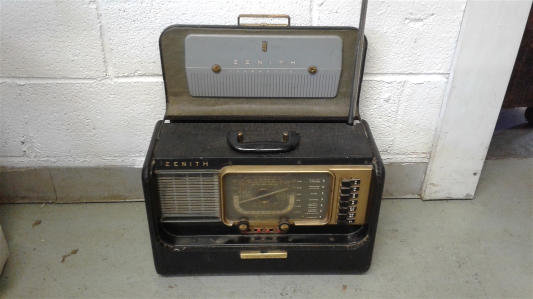 VINTAGE ZENITH SUPER TRANS-OCEANIC PORTABLE WEATHER RADIO