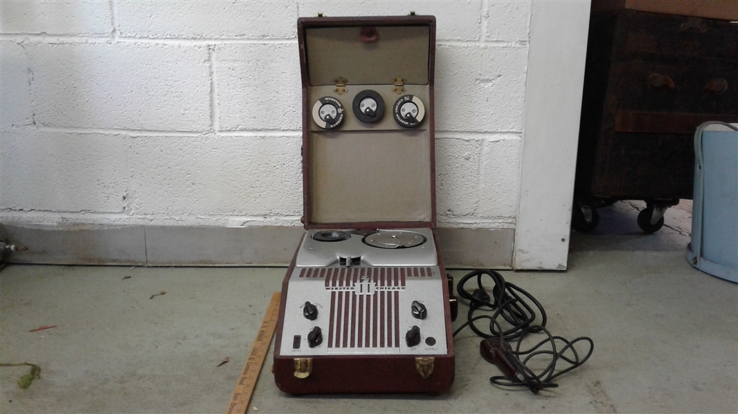 VINTAGE WEBSTER CHICAGO REEL TO REEL TAPE RECORDER