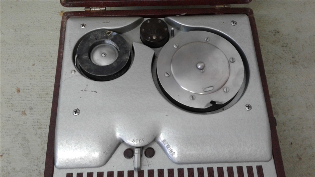 VINTAGE WEBSTER CHICAGO REEL TO REEL TAPE RECORDER