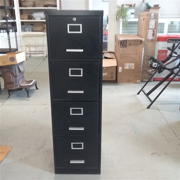 4 DRAWER METAL FILING CABINET 