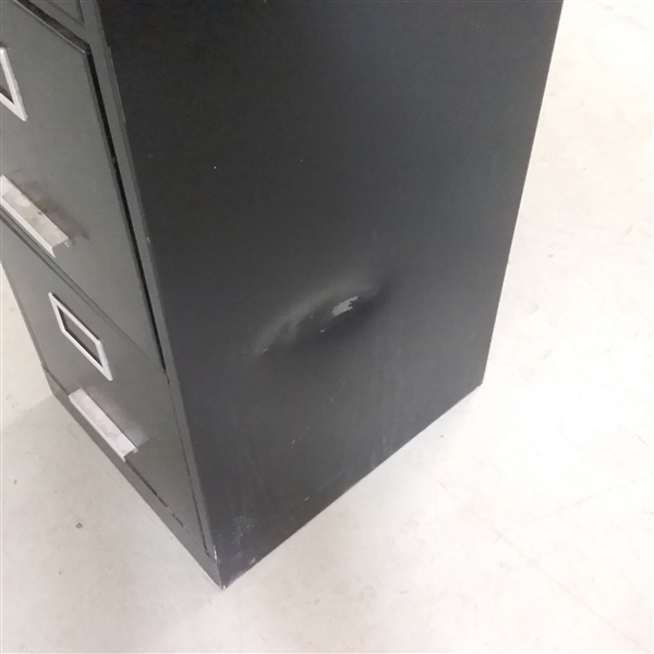 4 DRAWER METAL FILING CABINET 