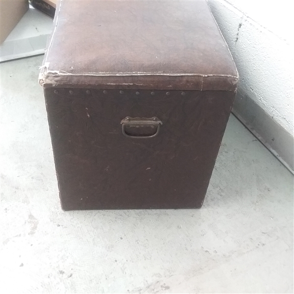 VINTAGE  PADDED STORAGE CHEST