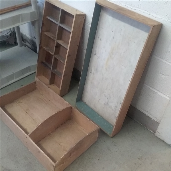 VINTAGE SMALL WOOD CHEST AND INSERTS